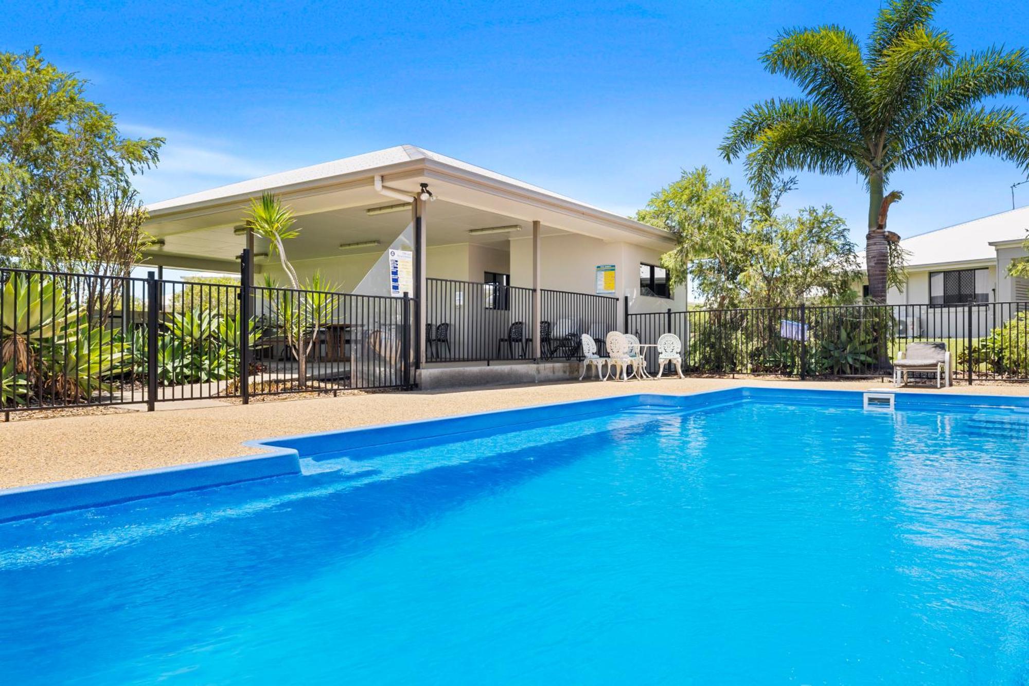 Casa Nostra Motel Rockhampton Exterior photo