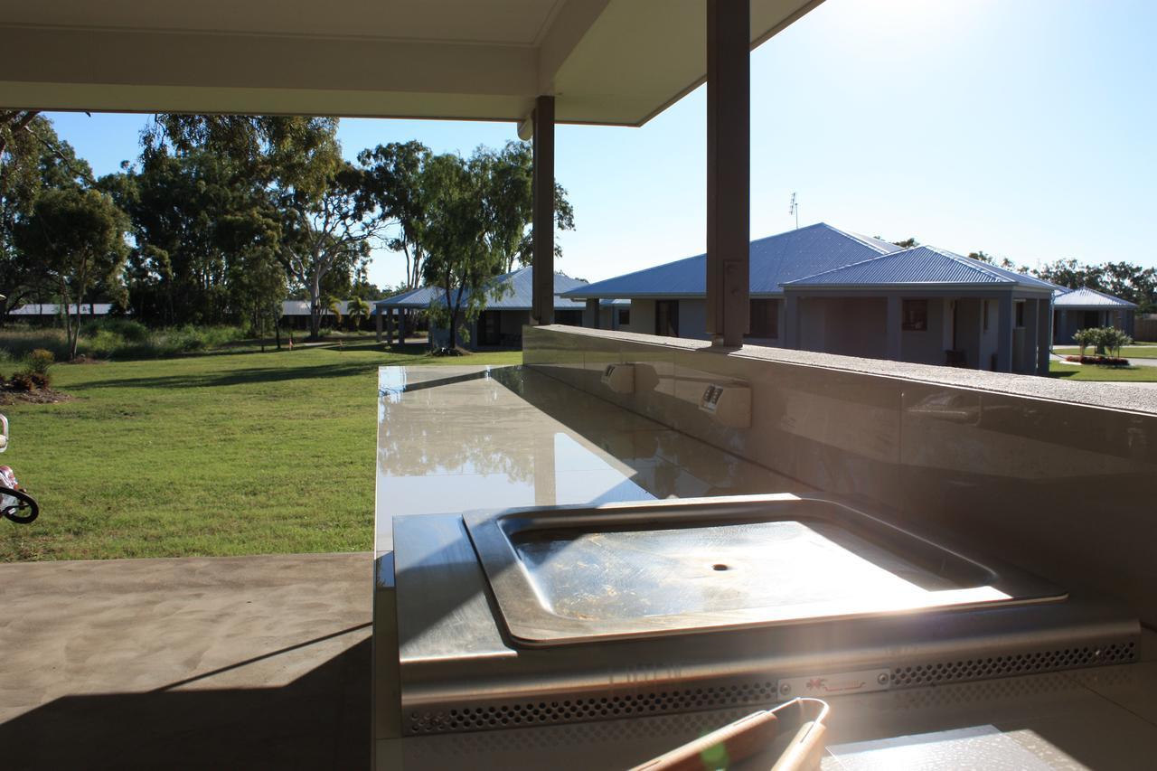 Casa Nostra Motel Rockhampton Exterior photo